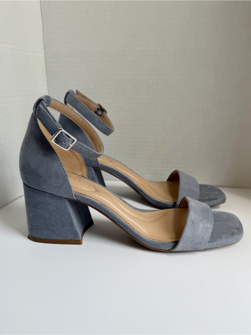 Kelly & Katie Marybell Sandal Size 7 Blue Gray Ankle Strap Block Heel